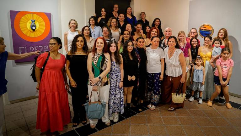 Integrantes del Colectivo de Mujeres Artistas que participan en la exposición.