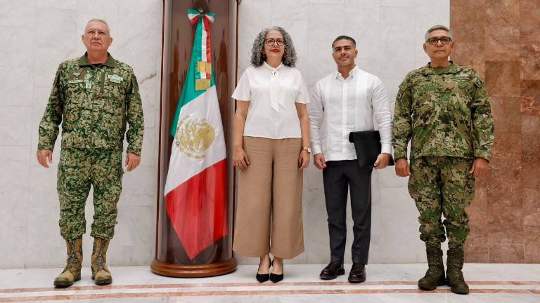 Reunión de la Gobernadora de Sinaloa Graciela Domínguez Nava con los mandos del Gabinete de Seguridad federal.