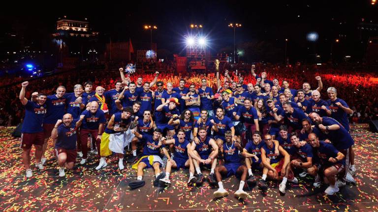 España celebra el título mundial en Madrid junto a multitudinaria presencia de aficionados