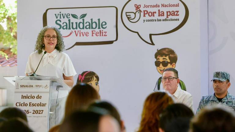 La Gobernadora de Sinaloa Graciela Domínguez Nava pone en marcha en Culiacán el inicio del ciclo escolar.