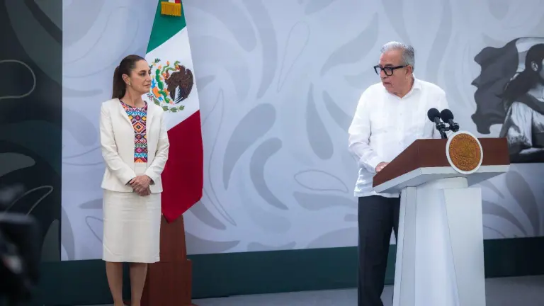 El Gobernador de Sinaloa, Rubén Rocha Moya, recibió el respaldo de Morena tras los cargos presentados en su contra por parte de autoridades de Estados Unidos.