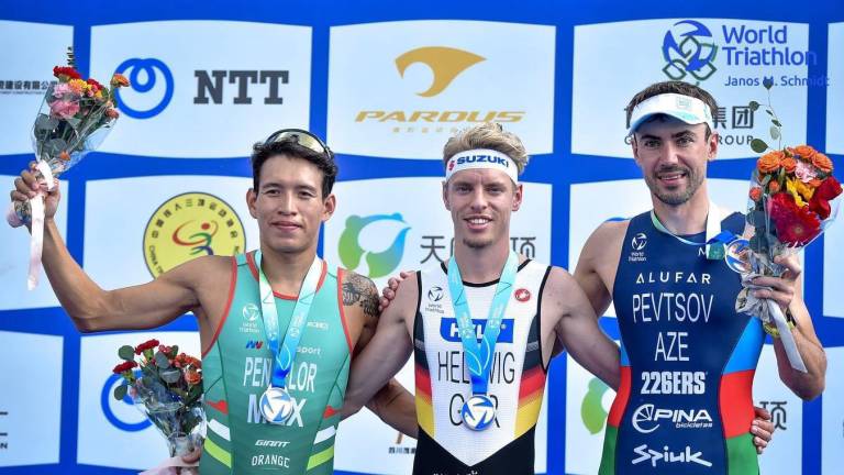 Aram Peñaflor gana medalla de plata en Copa Mundial de Triatlón en China