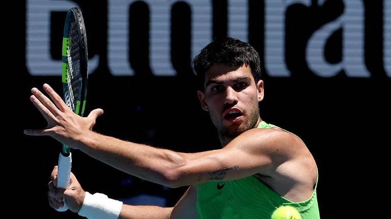 Carlos Alcaraz, No. 1 del PIF ATP Rankings, persigue su primer título en el Abierto de Australia.