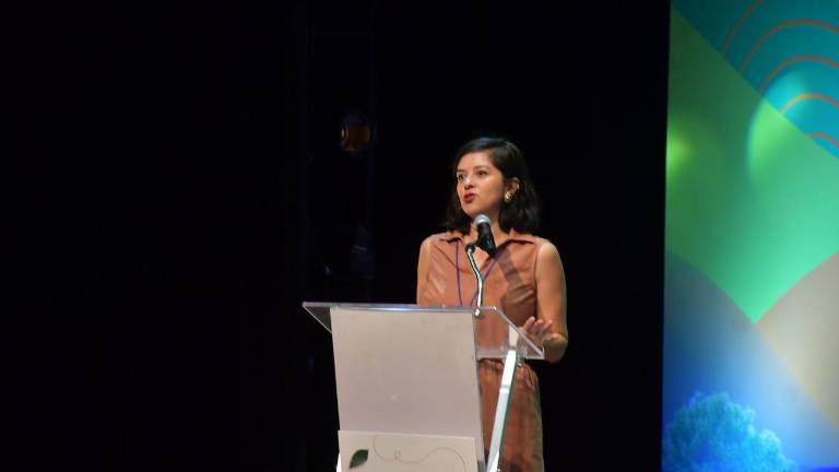 Bárbara Apodaca expuso en la Expo Parques 2025 la importancia de impulsar parques verdes y comunitarios para enfrentar el calor extremo.