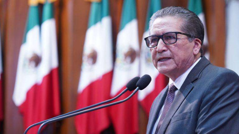 Feliciano Castro Meléndrez rechaza que se haya fallado en el intento de reformar la Ley Orgánica de la UAS.