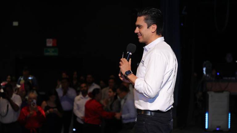 Jorge Romero Herrera demandó que el Senado de la República evalúe de manera inmediata la desaparición de poderes en Sinaloa.
