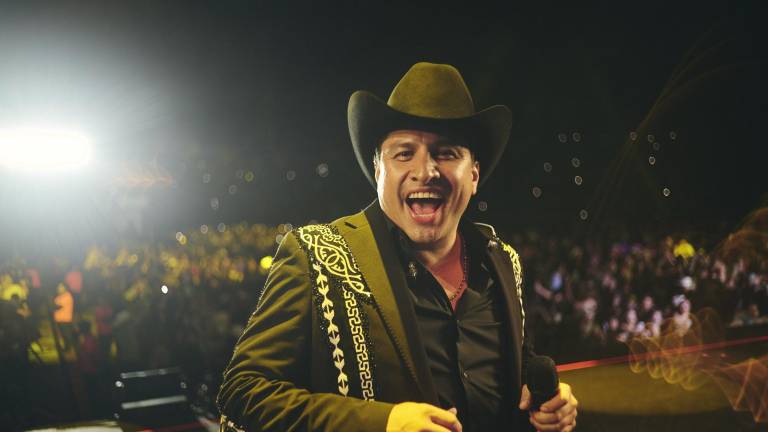 Julión Álvarez conquista al público de Tegucigalpa, Honduras.