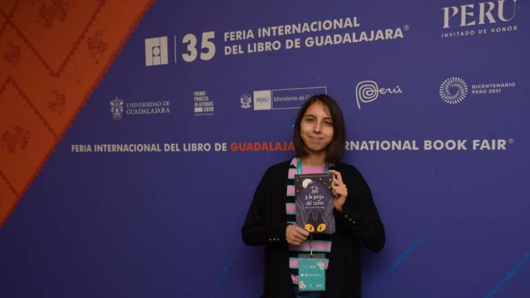 Marisa Castro presentó su cuento Tati y la bruja del cerro, el cual ganó el Premio Valladolid a las Letras en el 2020.