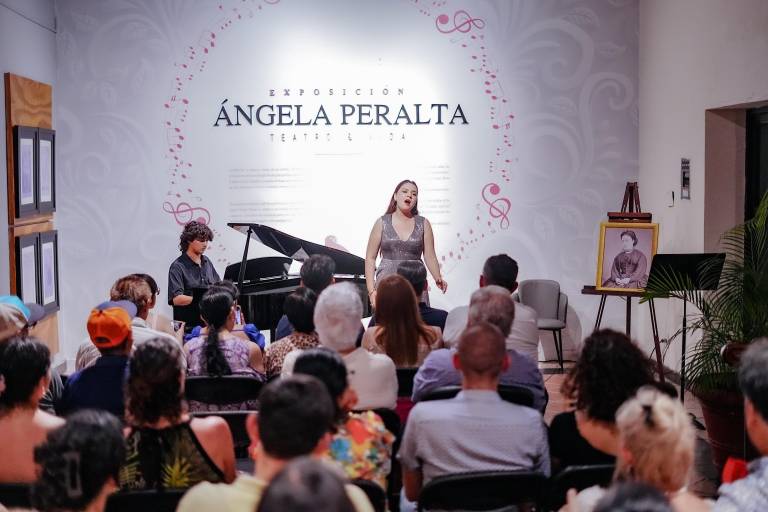 Rinden conmovedor homenaje a Ángela Peralta la soprano Vanessa Gama y el pianista Elías Esparza