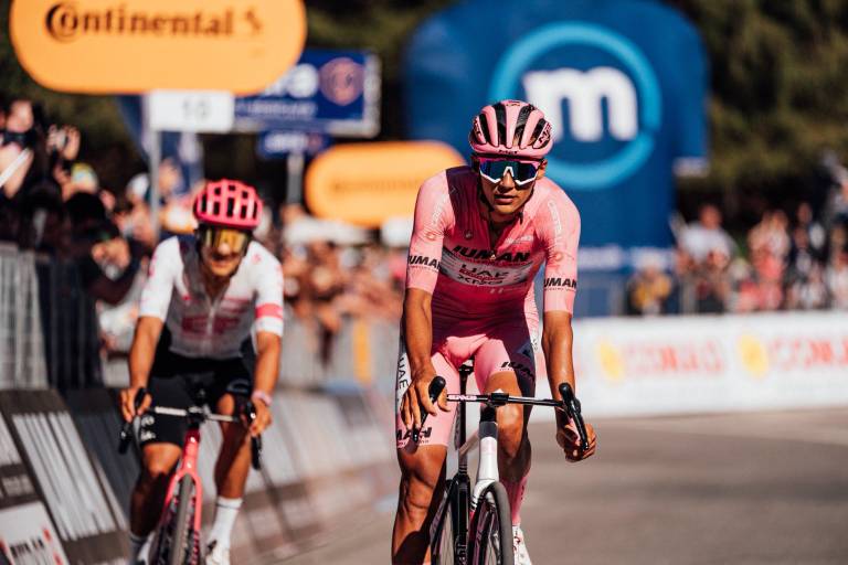¿Qué resultados necesita Isaac del Toro para quedar campeón del Giro de Italia?