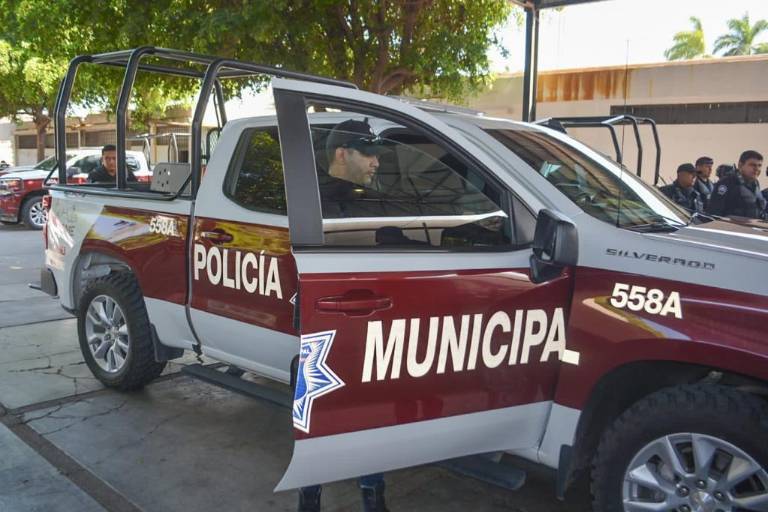 Van Gerardo Vargas, Genaro García y siete funcionarios de Ahome ante Juez por caso de renta de patrullas