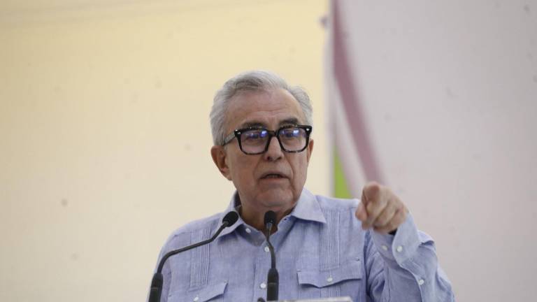 Rubén Rocha Moya señaló que atenderá el llamado de la FGR y expresó confianza en que prevalecerá la verdad.
