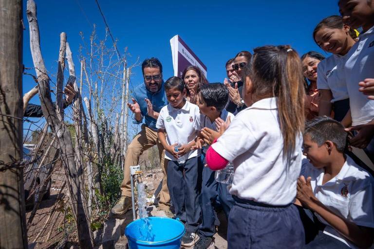 Alcalde de Culiacán visita Tepuche y comisarías para hacer pública la entrega de obras terminadas