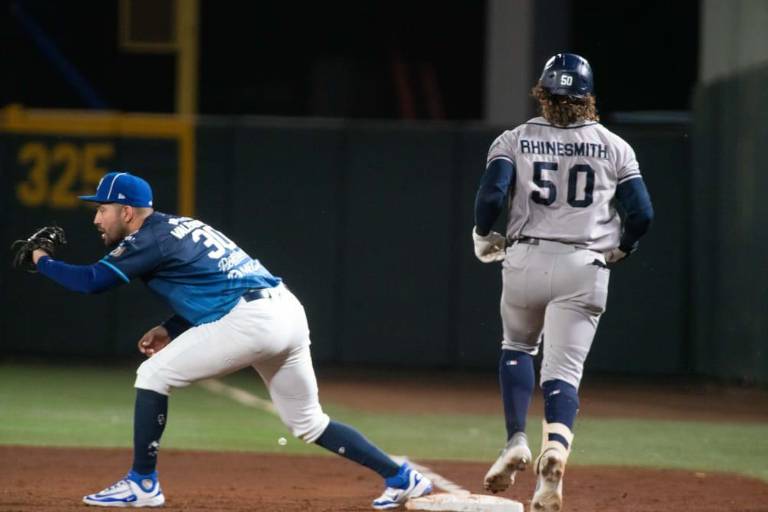 Jaguares saca la escoba.