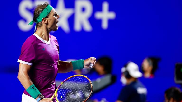 Rafael Nadal gana en dos sets.