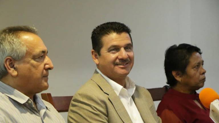 Armando Camacho, Alcalde electo de Salvador Alvarado.