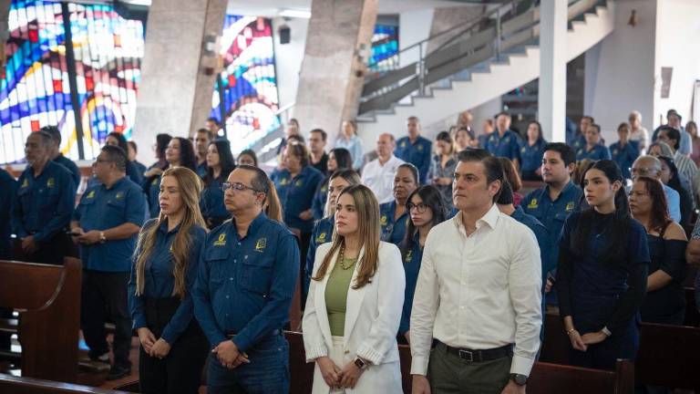 La Alcaldesa provisional de Culiacán, Ana Miriam Ramos Villarreal, acudió el miércoles a la misa de aniversario del Stasac.