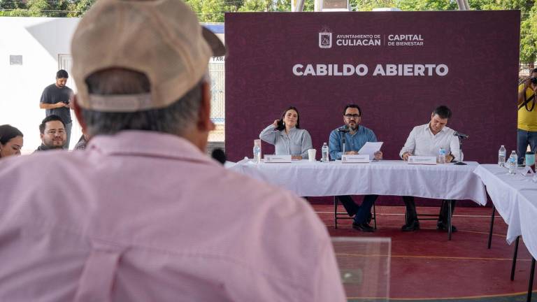 Sesión de Cabildo Abierto del Ayuntamiento de Culiacán en la Sindicatura de San Lorenzo.