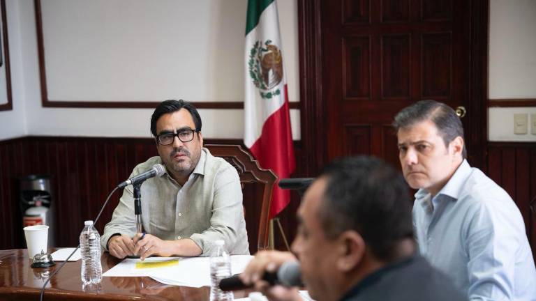 Durante la sesión de Cabildo se aprobaron proyectos educativos, sociales y administrativos.