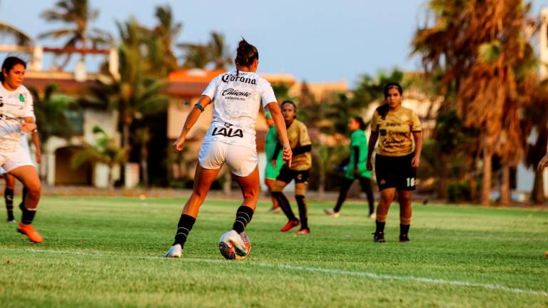 Doradas de Sinaloa se enfrentó a Santos Laguna femenil en el puerto mazatleco.