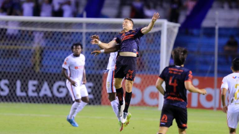 Julio Furch logró el empate momentáneo en San Pedro Sula.