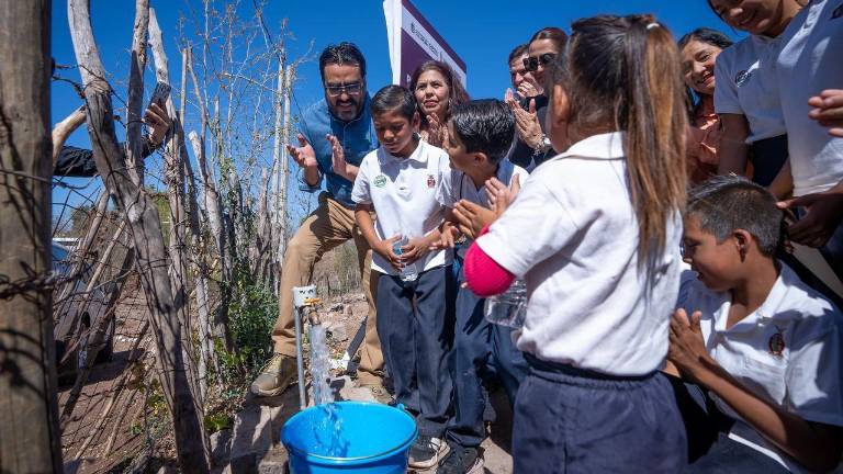 De acuerdo con el Alcalde, estas obras constaron de una inversión de 4 millones 350 mil 675 pesos.