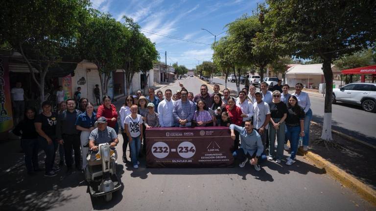 En Estación Obispo, el Ayuntamiento hizo entrega de una pavimentación de calles.