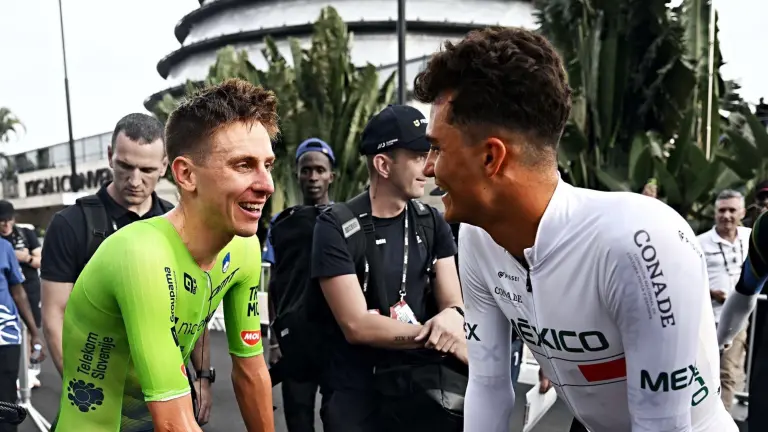 Tadej Pogacar e Isaac del Toro buscarán mantener a UAE Team-XRG en lo más alto cuando compitan en la Strade Bianche.