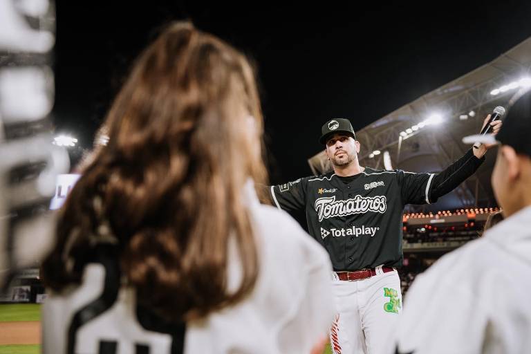Tomateros de Culiacán rinde homenaje a Óliver Pérez