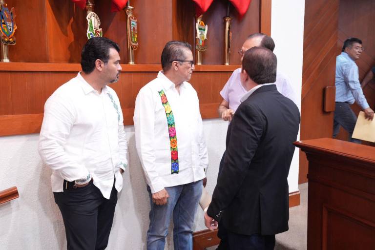 Defiende Feliciano Castro legalidad de consulta del Congreso a comunidad de la UAS