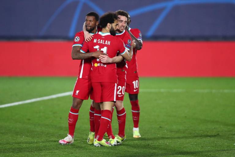 Vinicius anotó doblete y el Real Madrid venció al Liverpool