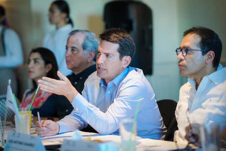 En Sinaloa se trabaja para que a los negocios les vaya bien: Javier Gaxiola