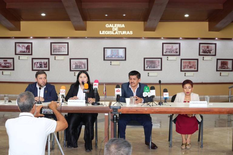 Presentan diputados iniciativas por paridad de género y la no discriminación