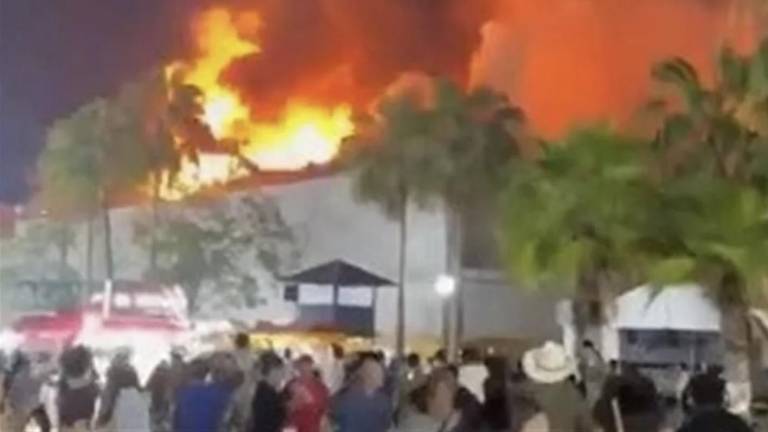 Incendio en la Feria de Tabasco, en Villahermosa, deja cinco personas sin vida.