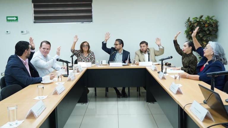 La Comisión de Fiscalización del Congreso del Estado rectifica y aprueba las cuentas públicas de Culiacán y Mazatlán.