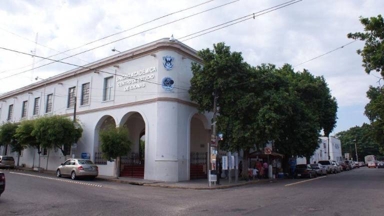Centro de Idiomas de la UAS, en Culiacán.