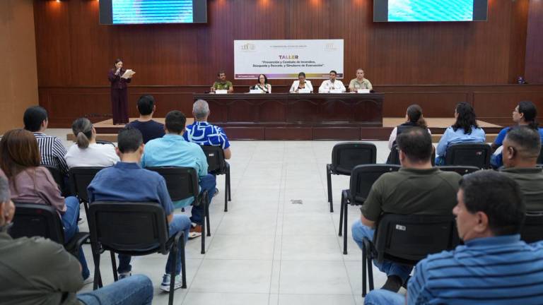 El Congreso del Estado de Sinaloa capacitó a los integrantes de la Unidad Interna de Protección Civil en prevención y combate de incendios, búsqueda y rescate, además de simulacros de evacuación.