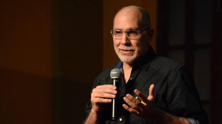 Guillermo Arriaga estará este viernes 9 de junio, en Mazatlán presentando su novela ‘Extrañas’.