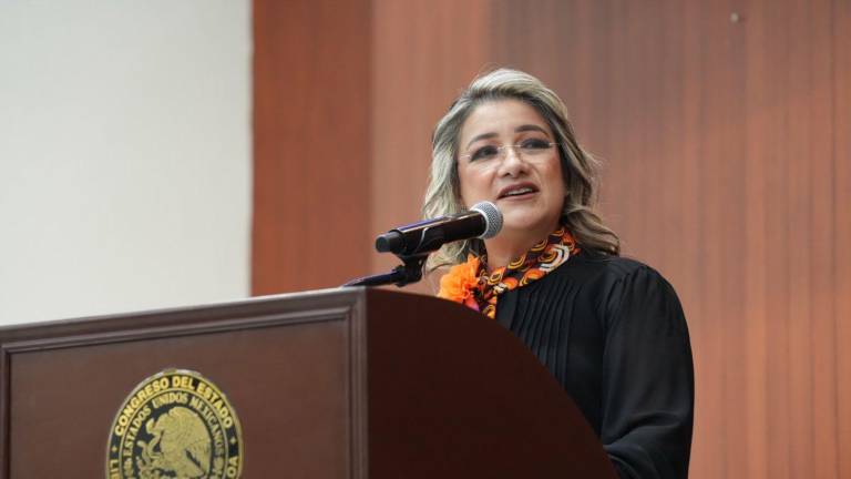 Liliana Campuzano rinde el informe anual de labores de la CEAIP.