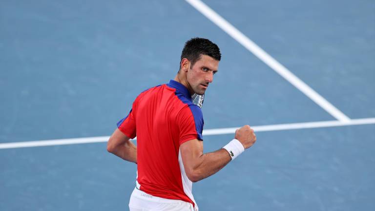 Novak Djokovic derrota al español Alejandro Davidovich Fokina por 6-3, 6-1.