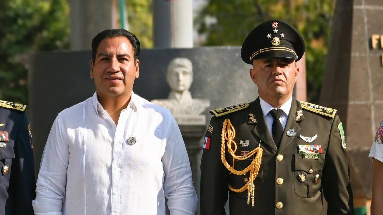 El Gobernador de Chiapas Eduardo Ramírez se despidió del General Alejandro Vargas González.