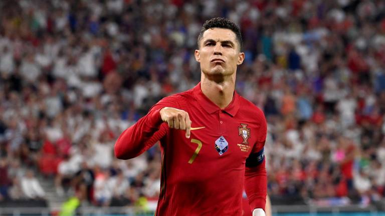Cristiano Ronaldo aumenta su leyenda; Portugal y Francia empatan 2-2 en la Eurocopa