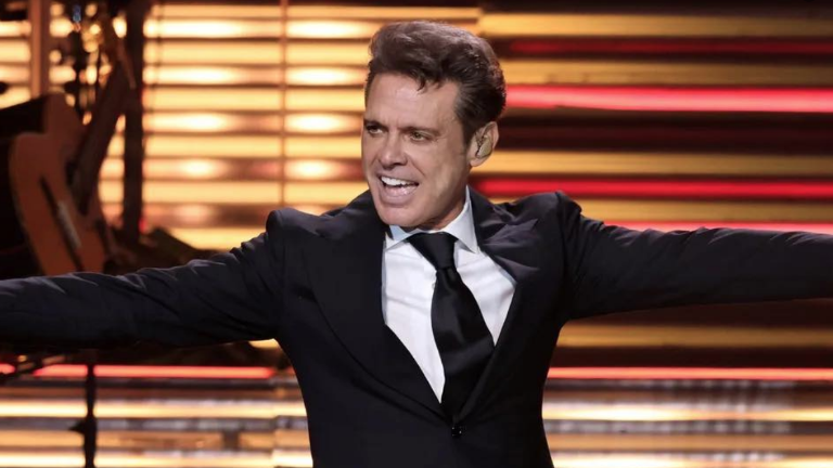 Luis Miguel anuncia dos nuevos conciertos para la Ciudad de México.