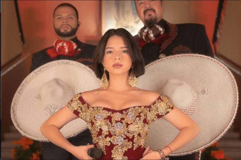 Tataranieto del autor del Himno Nacional afirma que Ángela Aguilar no se equivocó con su interpretación