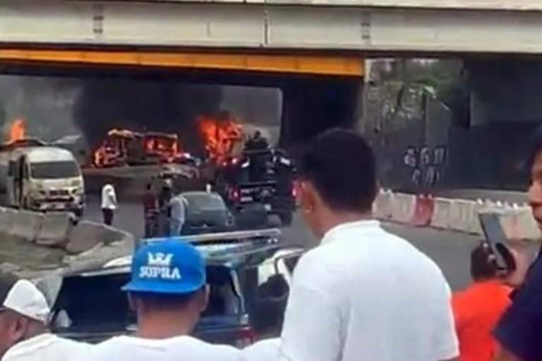 Sheinbaum se solidariza con las víctimas mortales y heridos por explosión de pipa en Iztapalapa