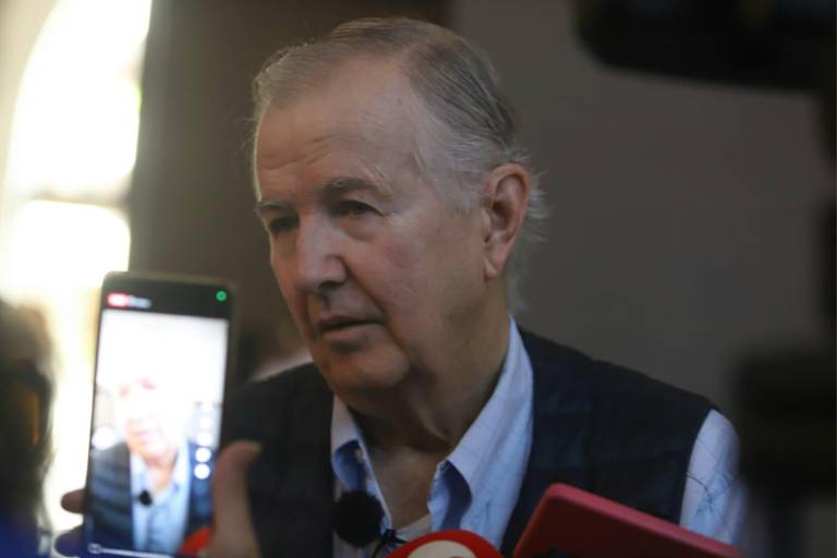 Enfrentan empresas recortes de hasta 20% de personal, advierte Rodolfo Madero; prevé un 2026 más complicado