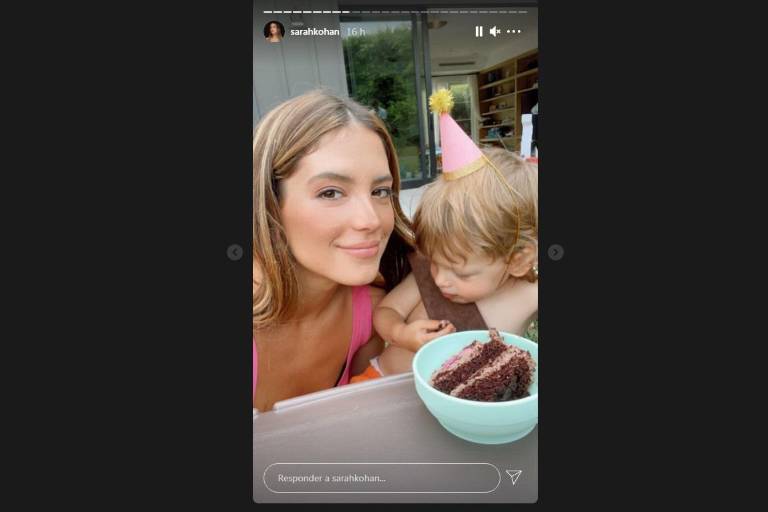 Chicharito Hernández y Sarah Kohan celebran el cumpleaños de su hijo