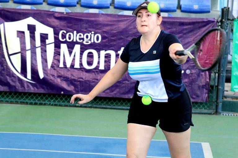 Gloria Liera liga triunfos en torneo ‘Bajo Techo’ en el Colegio Montfort