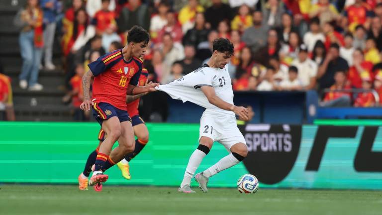 España empata a un gol con Irak.