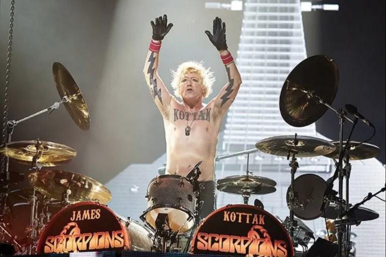 Muere James Kottak, ex baterista de la banda Scorpions